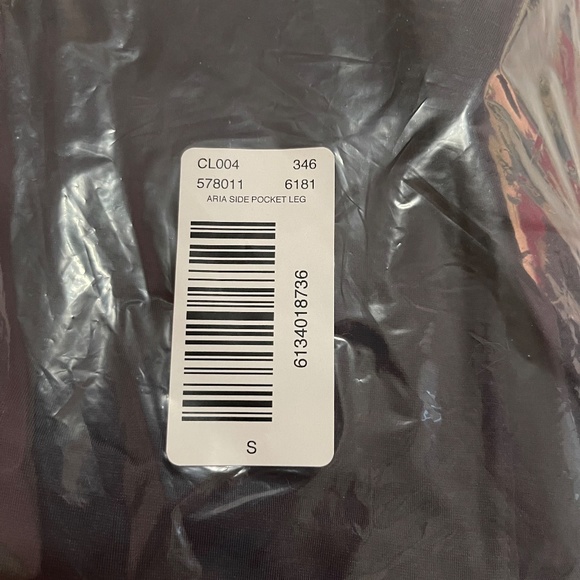 NWT Lou & Grey Side Pocket Leggings - Picture 4 of 4